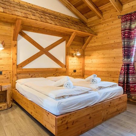 Chalet Camping Fae 1 Madonna Exteriér fotografie