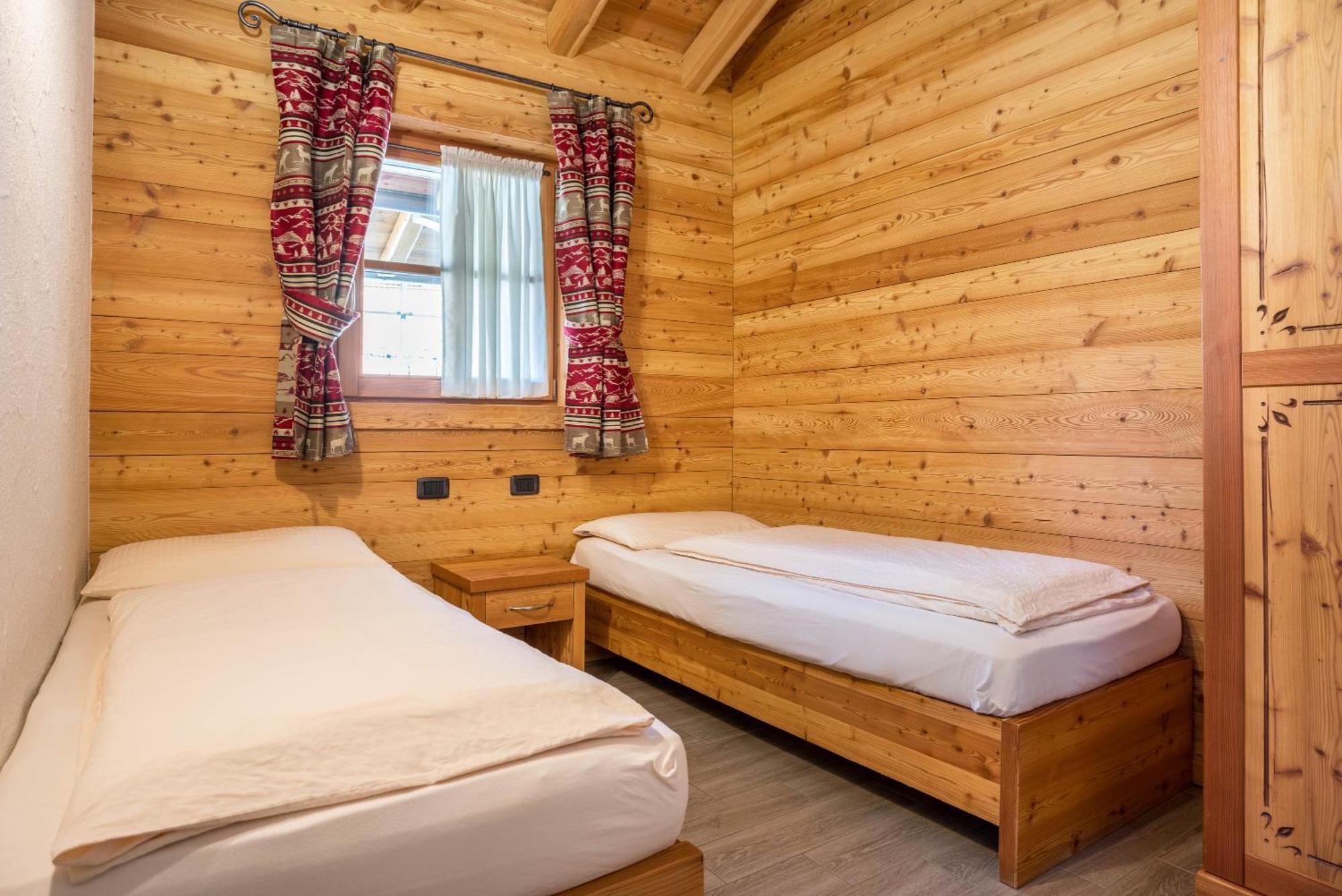Chalet Camping Fae 1 Madonna Exteriér fotografie