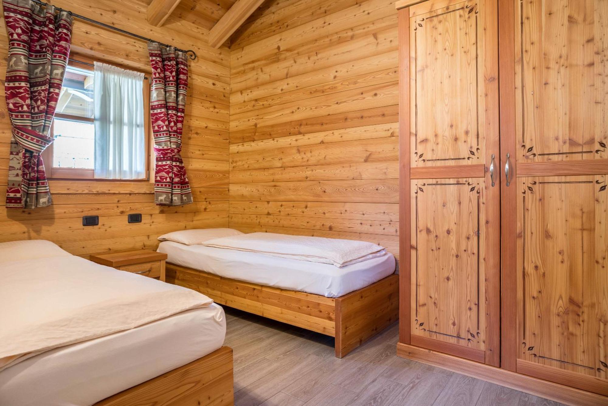 Chalet Camping Fae 1 Madonna Exteriér fotografie
